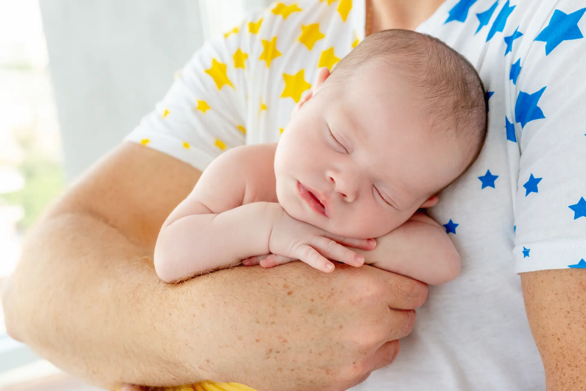 Faut-il réveiller un bébé pendant son sommeil ? may app santé
