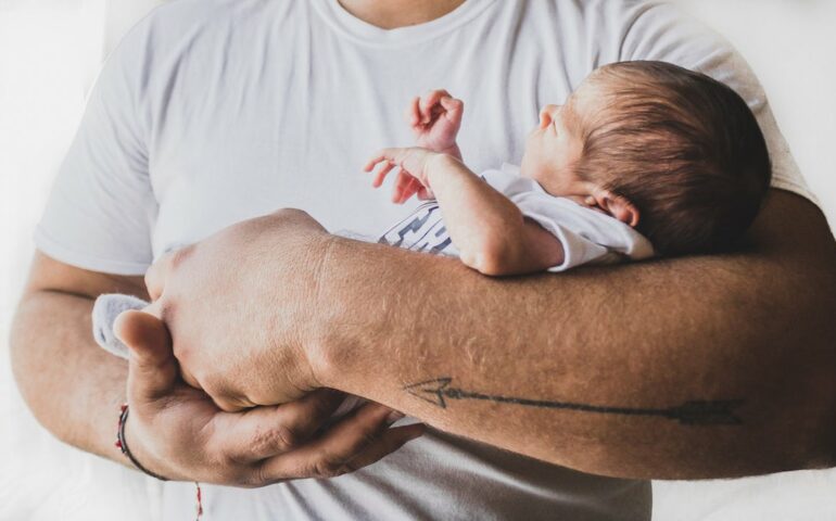 bercer-son-bébé-pour-lendormir
