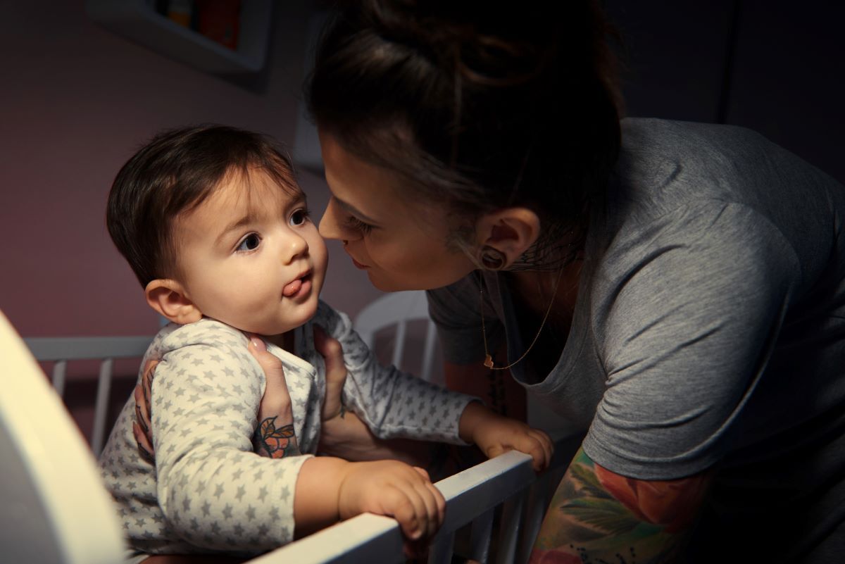 Faut-il réveiller un bébé pendant son sommeil ? may app santé