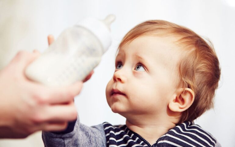 sevrage allaitement biberon