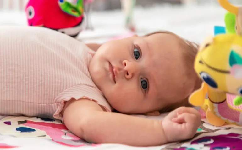 Mon bébé ne dort pas la journée : que faire ? may app santé