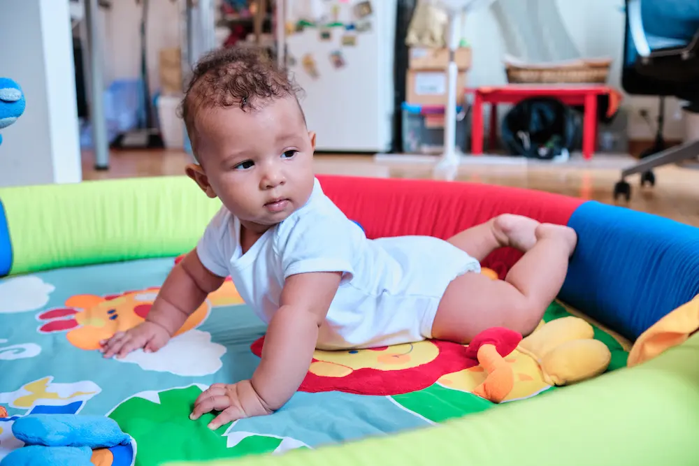 Quel jeu sensoriel pour mon bébé de 0 à 18 mois ? - May App Santé