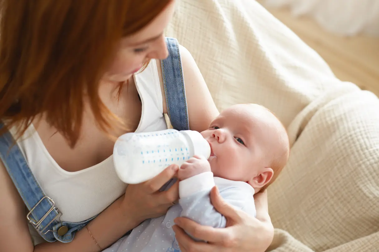 Alimentation du nourrisson : tout savoir sur le lait infantile