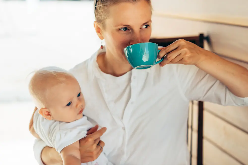 Boire de la tisane pour stimuler l'allaitement - May App Santé