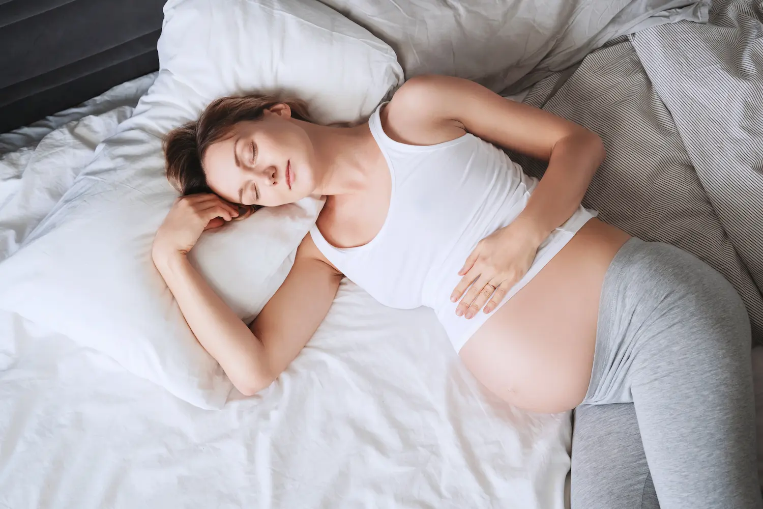 Grossesse et insomnie : comment bien dormir ? may app santé