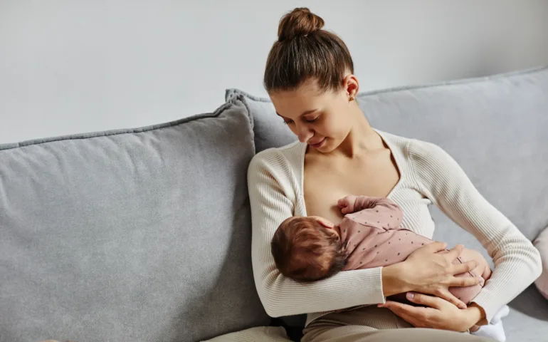 Crevasses d'allaitement : causes, prévention et traitements pour soulager rapidement la douleur - May app santé
