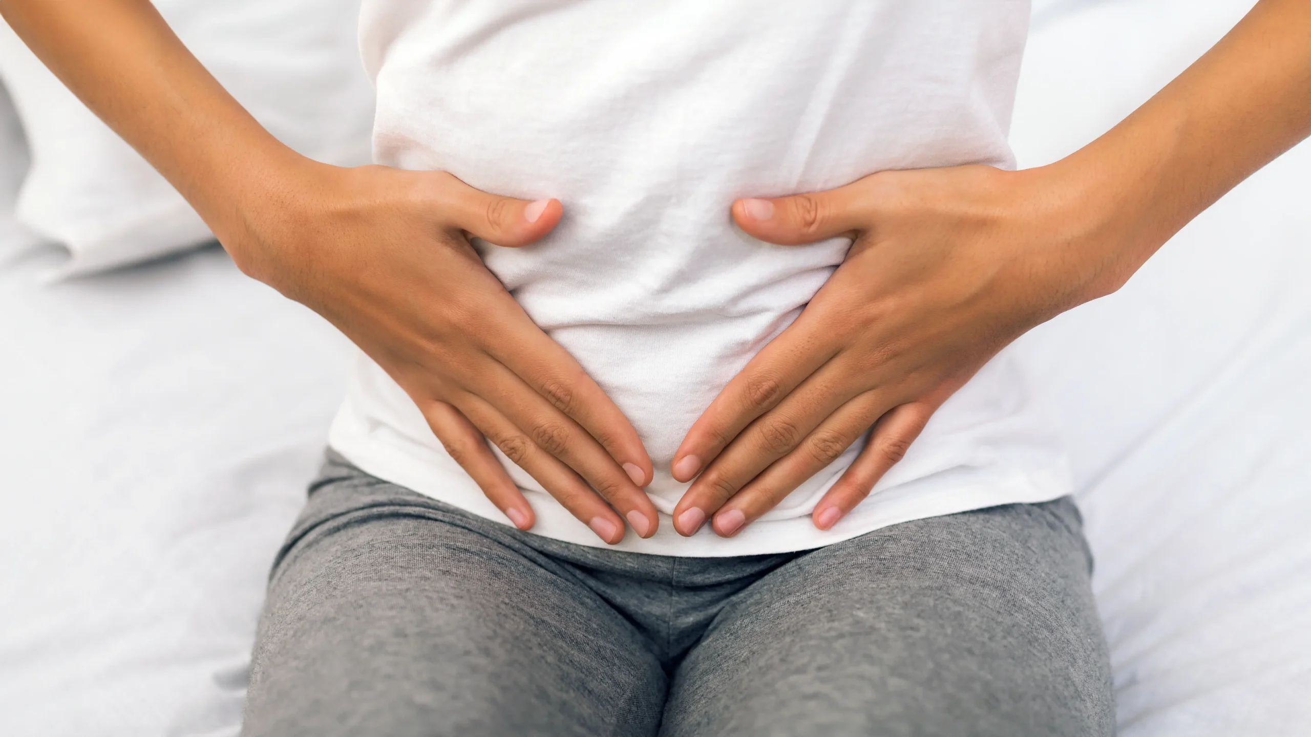 Douleurs au ventre au 1er mois de grossesse : est-ce normal ? 2 Est-il normal de ressentir des douleurs au ventre au 1er mois de grossesse ? - May santé app