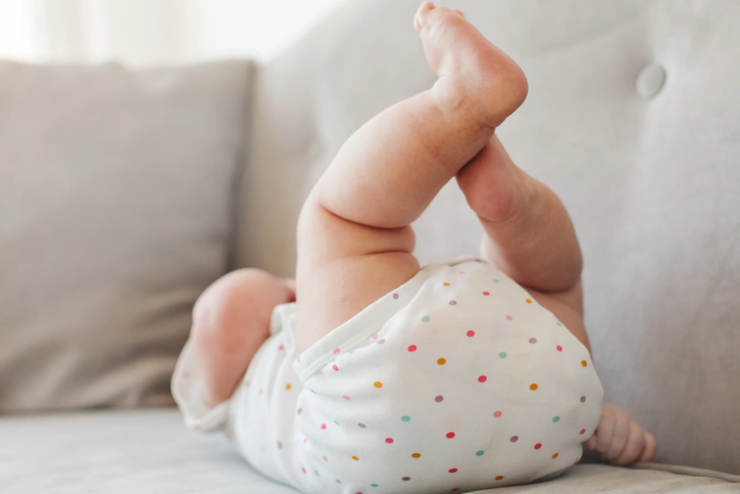 Les selles de mon bébé allaité sont-elles normales ? 1 Les selles de mon bébé allaité sont-elles normales ? - May app santé