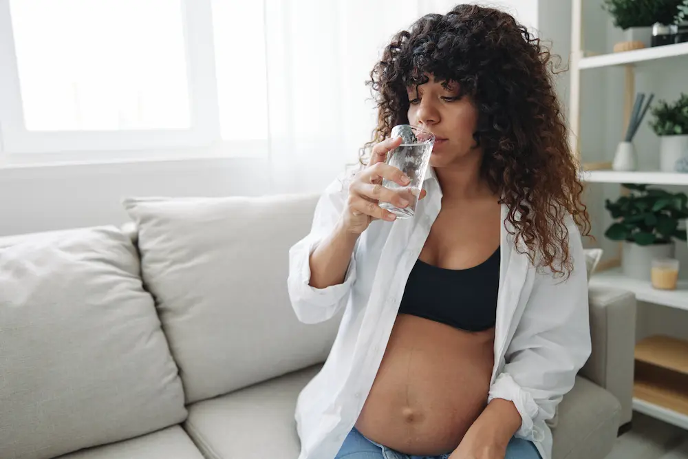 Grossesse : que faire contre la rétention d'eau ? 3 Grossesse : que faire contre la rétention d'eau ? - May App Santé