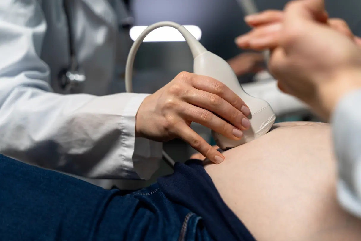 L'échographie pelvienne pendant la grossesse - May app