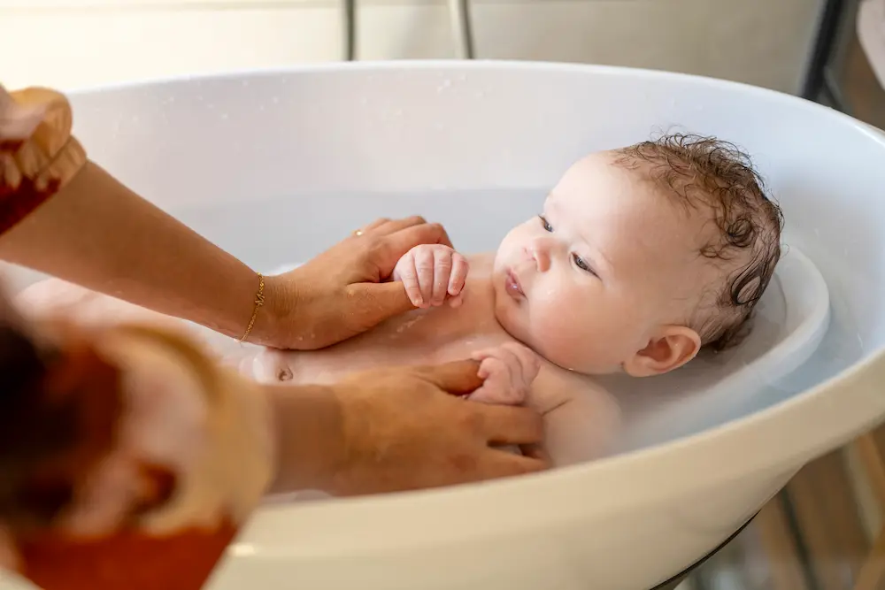 Bain de bébé : guide complet pour les parents 4 Bain de bébé : guide complet pour les parents - May App Santé
