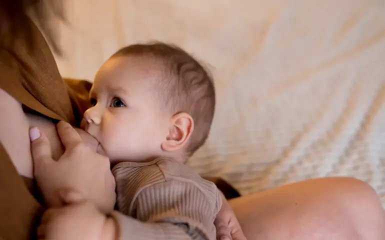 Mamelons plats ou ombiliqués : comment les faire sortir pour allaiter ?