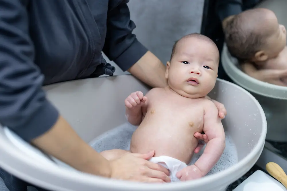 Bain de bébé : guide complet pour les parents 2 Bain de bébé : guide complet pour les parents - May App Santé