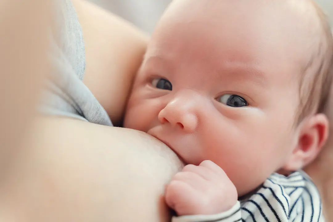 Allaitement et douleur à l’omoplate : que faire ? may app santé