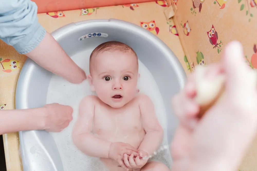 Bain de bébé : guide complet pour les parents 3 Bain de bébé : guide complet pour les parents - May App Santé