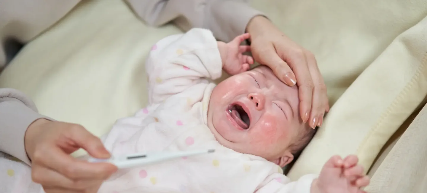 Mon bébé a de la fièvre : comment réagir ? may app santé