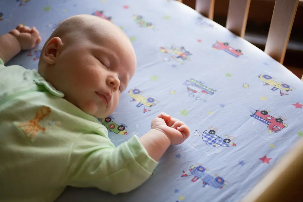 My 6-month-old baby sleeps on their stomach: is it serious? - May App Health