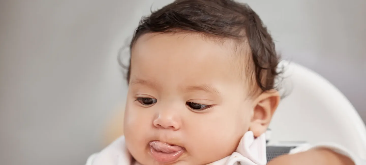 Mon bébé de 2 mois bave : pourquoi et quand s’inquiéter ? may app santé
