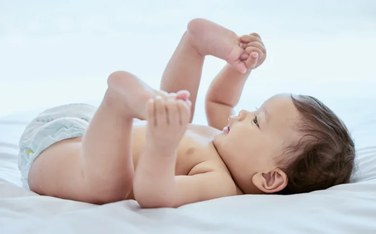 Fesses rouges et mycose du siège chez bébé : que faire ? - May app santé