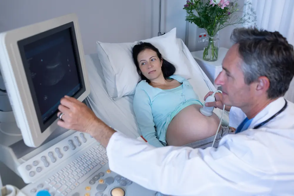 32ème semaine de grossesse - 34 SA : tout savoir - May App Santé