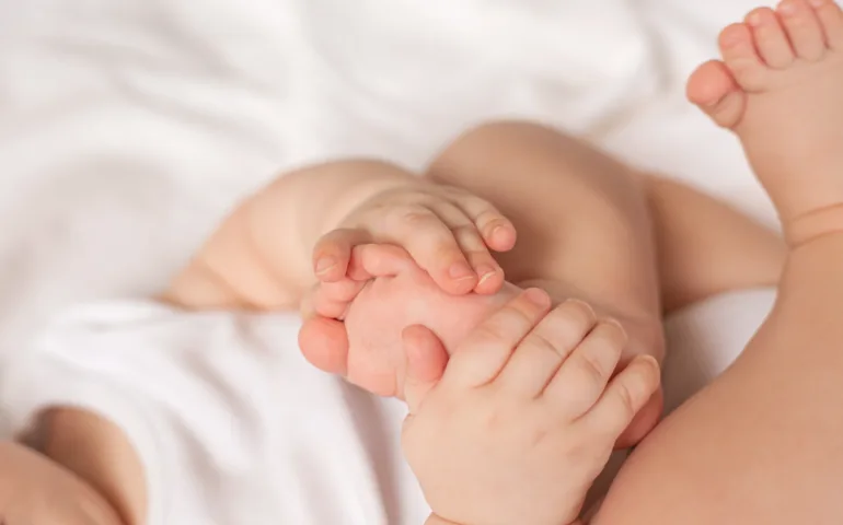 Comment soigner la maladie pieds-mains-bouche ? May app santé