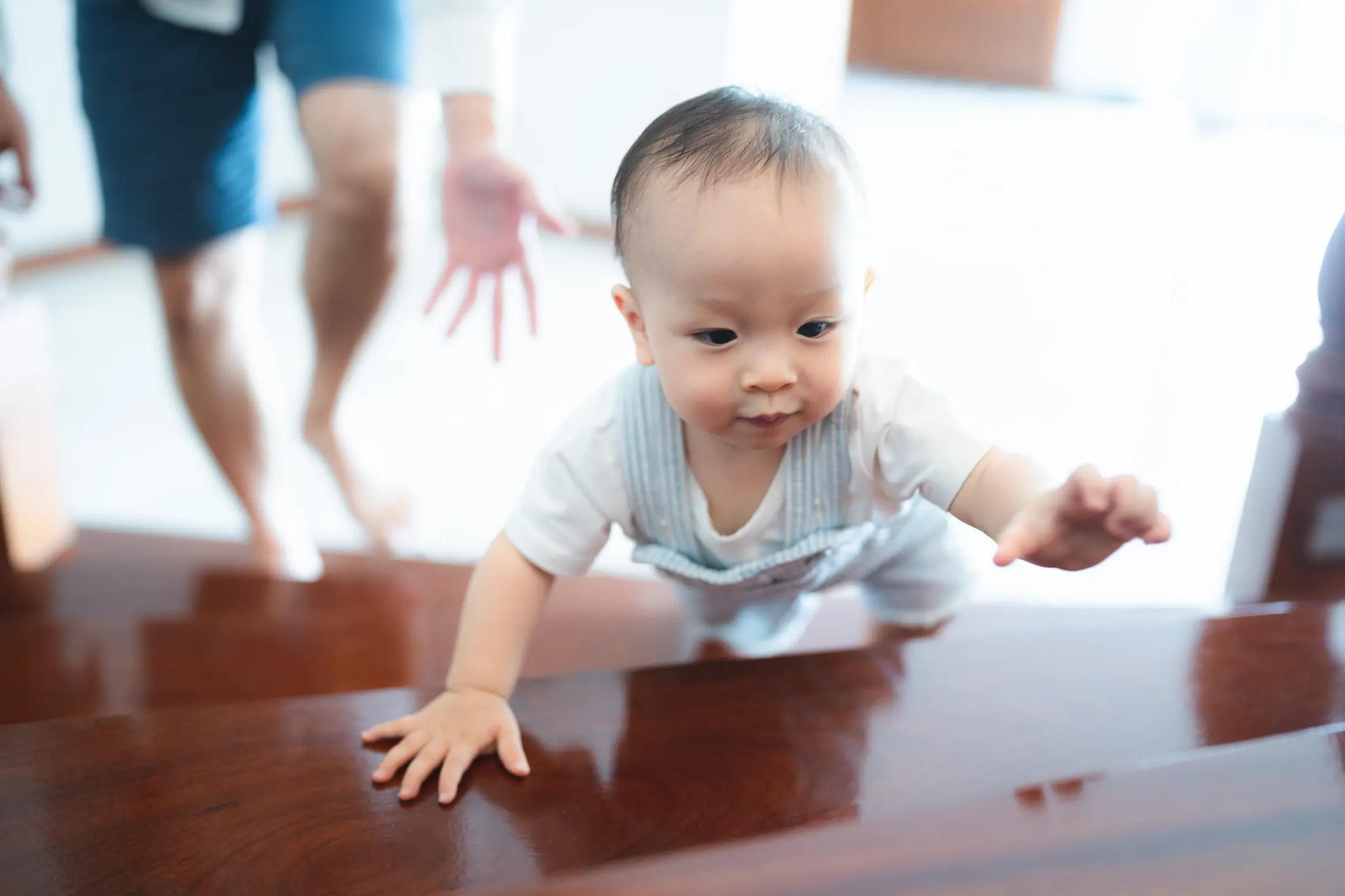 Que faire si votre bébé chute sur la tête ? may app santé