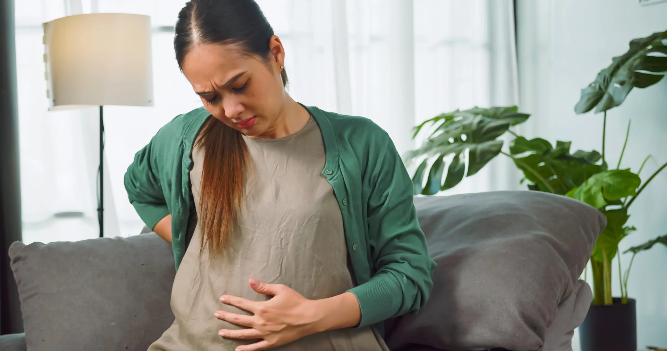 Remontées acides pendant la grossesse : comment les soulager ? 3 Remontées acides pendant la grossesse : comment les soulager ? - May app santé