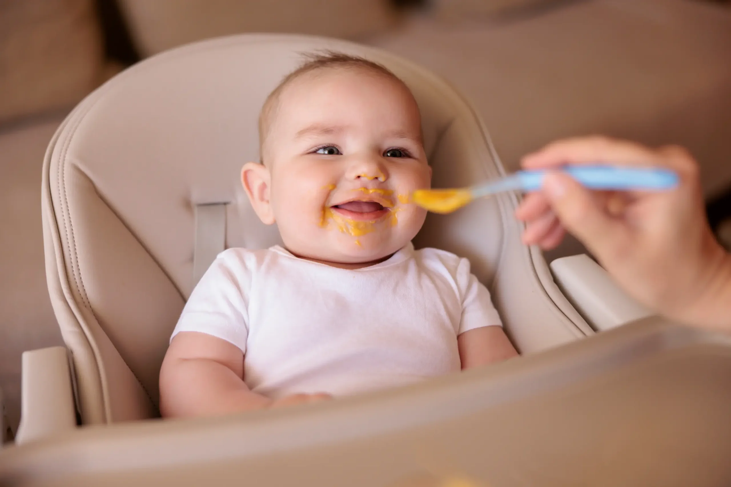 Les horaires de repas chez un bébé de 4 mois may app santé