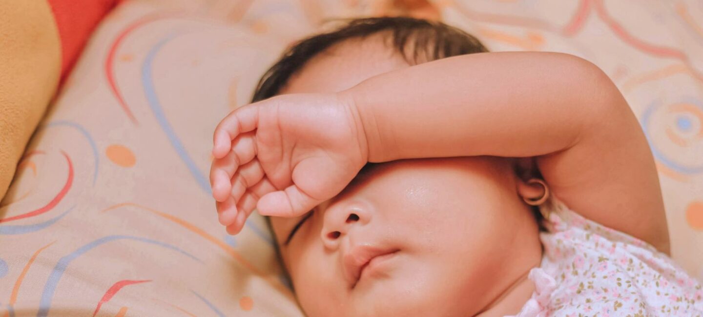 Pourquoi le bruit blanc pour apaiser bébé