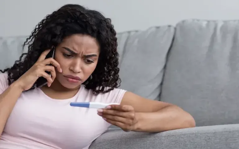 Symptômes de grossesse mais test négatif : que faire ?