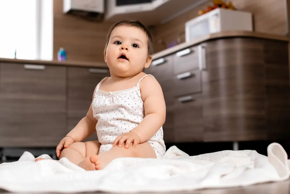 &Agrave; quel &acirc;ge un b&eacute;b&eacute; est-il capable de se tenir assis seul ? - May App Sant&eacute;