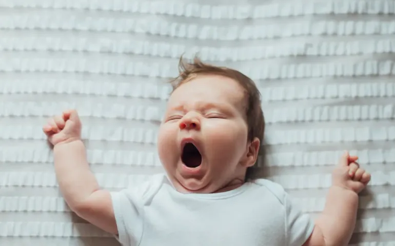 Bébé hypertonique : un guide pour les parents May santé