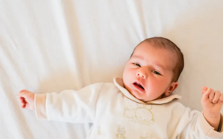 Convulsions chez le bébé : identifier causes et traitements May app santé