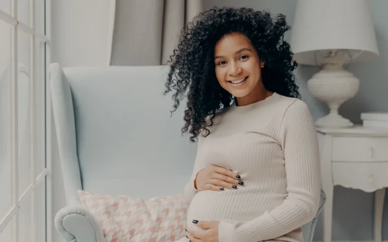 L'accouchement non assisté, ou accouchement ANA, est une pratique alternative d’accouchement à la maison sans assistance médicale. Comment s’y préparer ? Quels sont les risques associés ? Quelles alternatives ? Accouchement ANA : tout savoir. May app santé