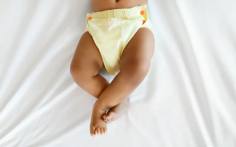 Changement de couche bébé : guide étape par étape may app santé