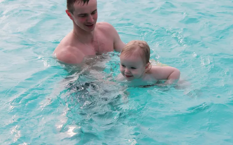 bébés nageurs bienfaits