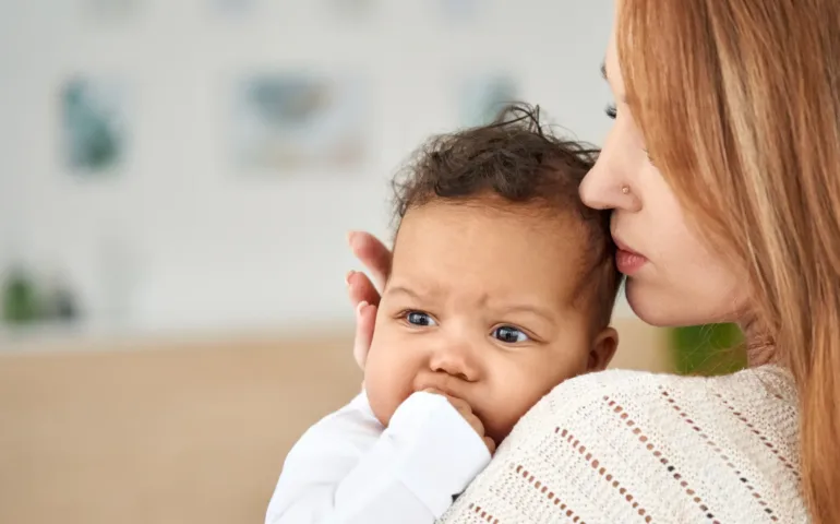 Gel dentaire bébé : soulager efficacement la percée
