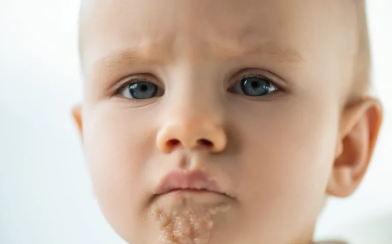 Aphte chez l'enfant : que faut-il faire ? may app santé