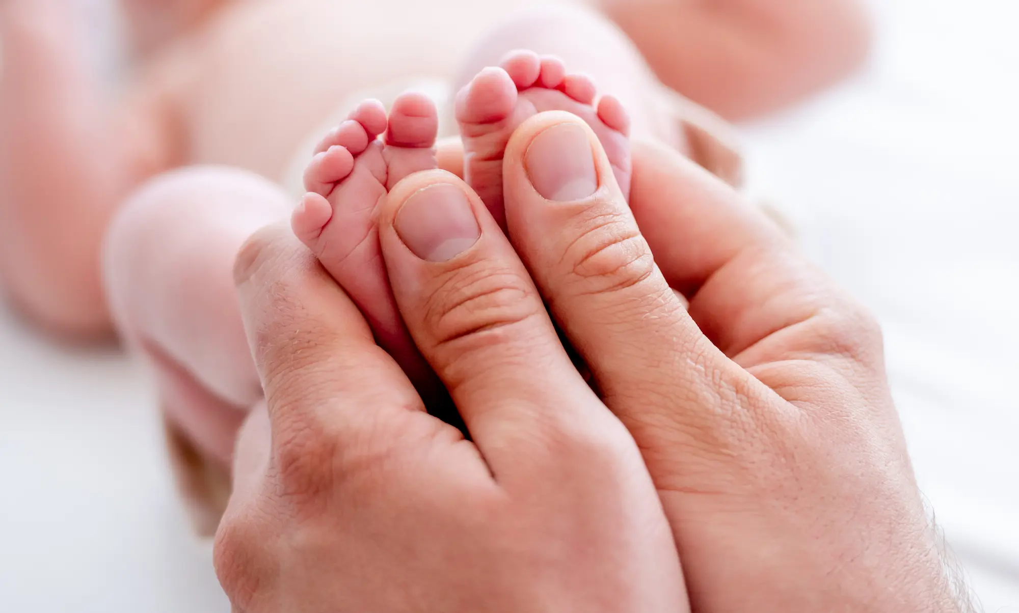 Ongle incarné bébé : causes et solutions may app santé