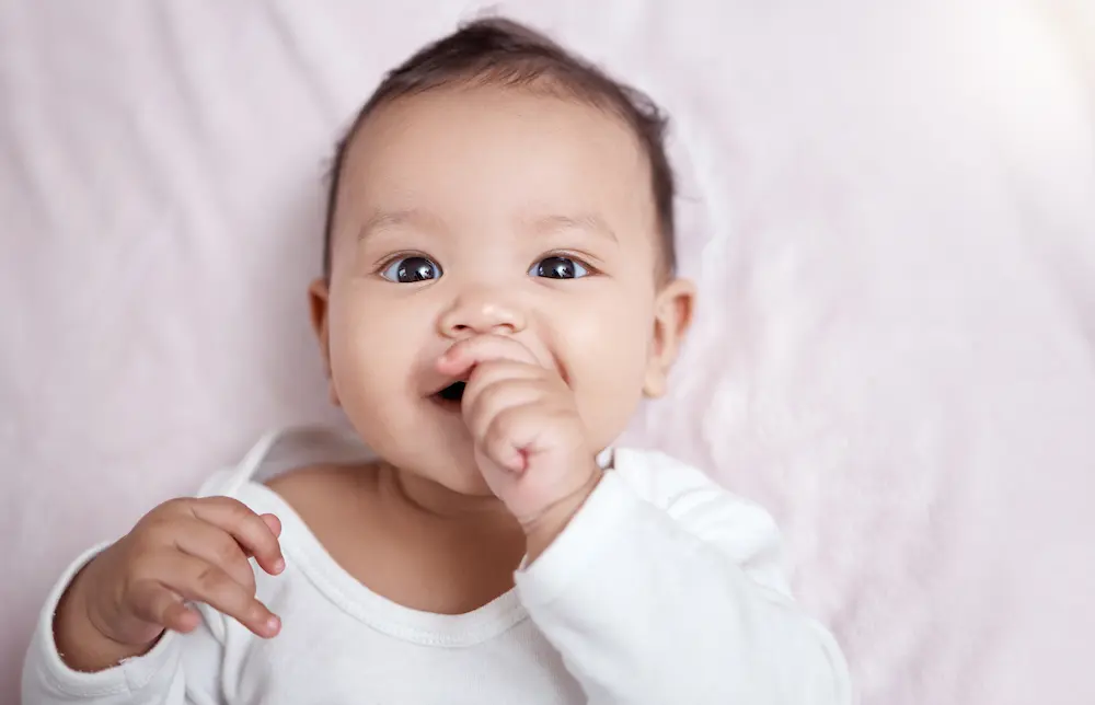 Sucer le pouce : quelles conséquences chez l’enfant ? - May Santé App