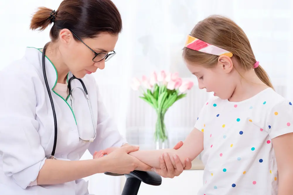 Visite médicale obligatoire 3 ans : le bilan de santé à l’école maternelle may app santé