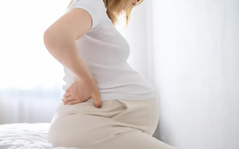 Mal aux hanches enceinte : comprendre et soulager