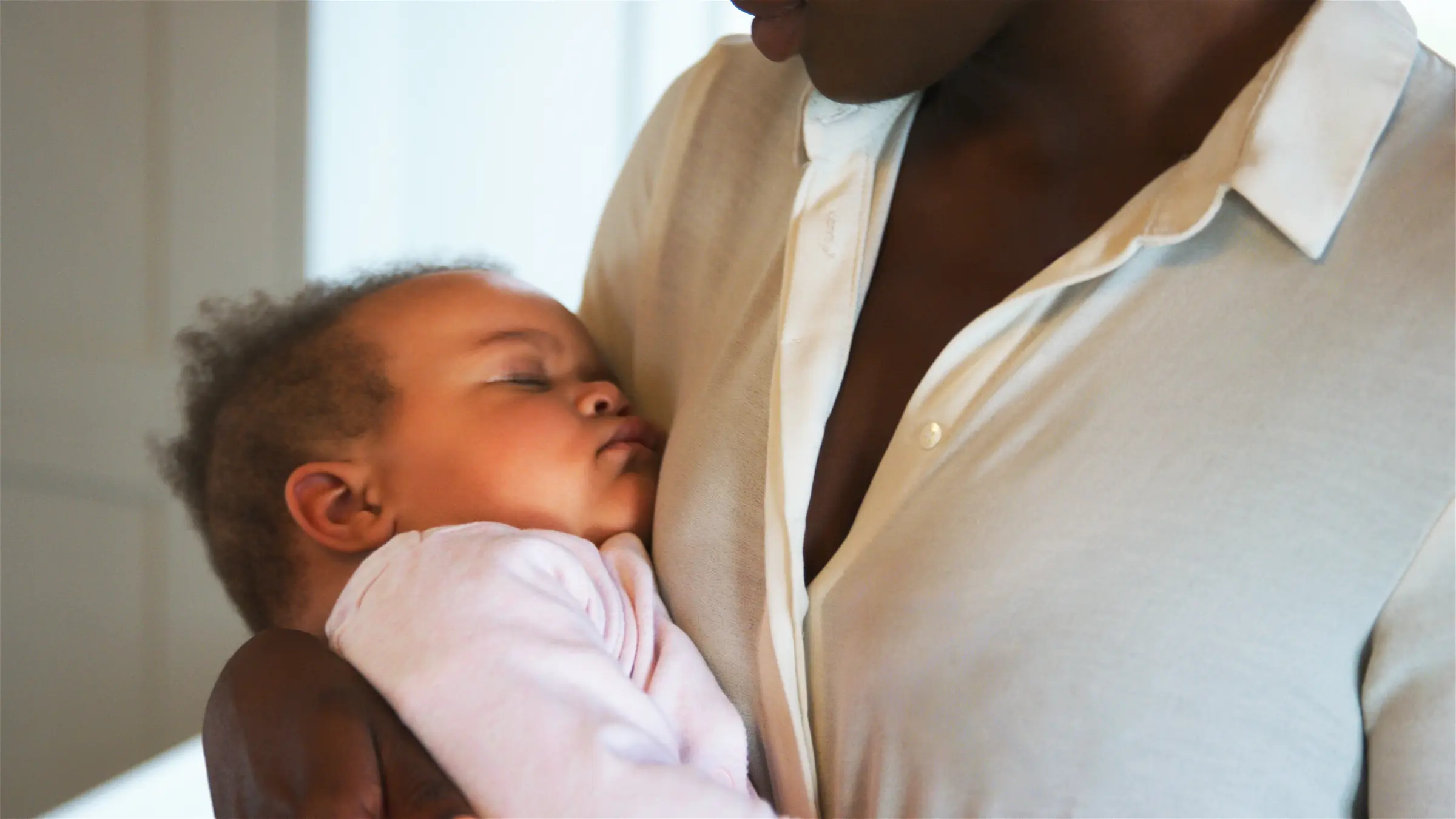 Réflexe de fouissement bébé : de quoi parle-t-on ? may app santé