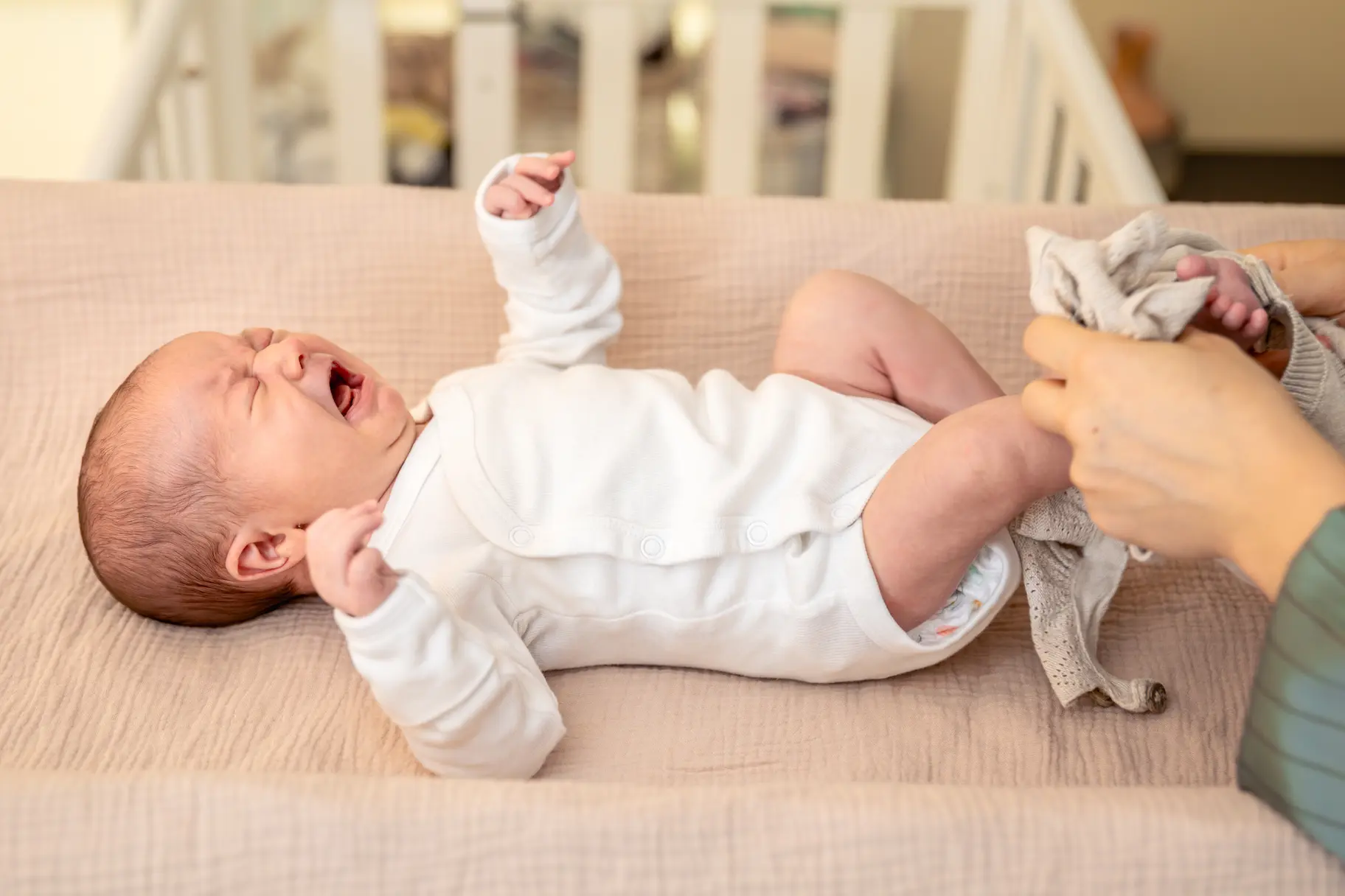 Pourquoi un bébé crie pour s'exprimer ? may app santé