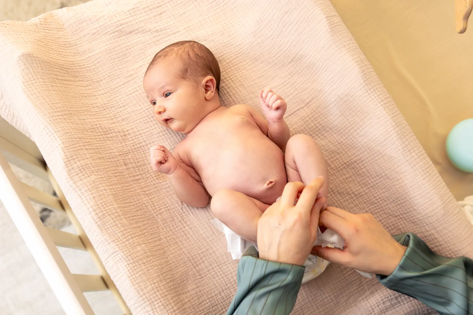 Cordon ombilical qui sent mauvais : causes et solutions may app santé