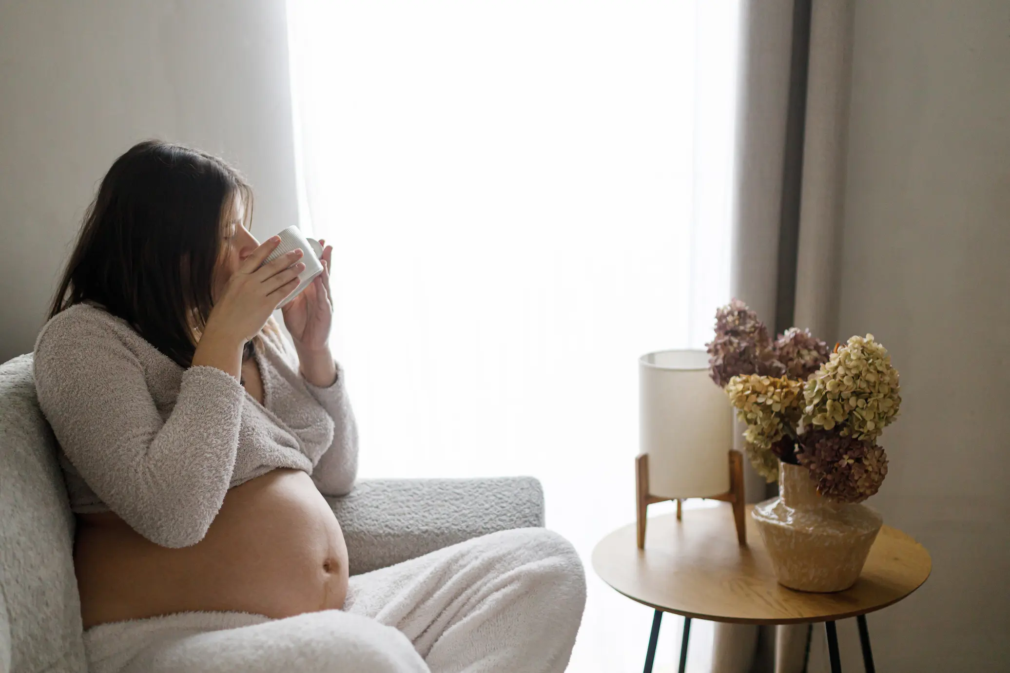 Grossesse : pourquoi les nausées vont et viennent ? may app santé