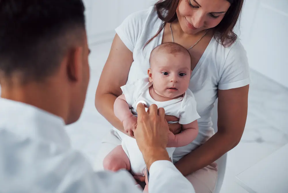 Comment donner un antibiotique à un bébé : le guide pratique - May App Santé