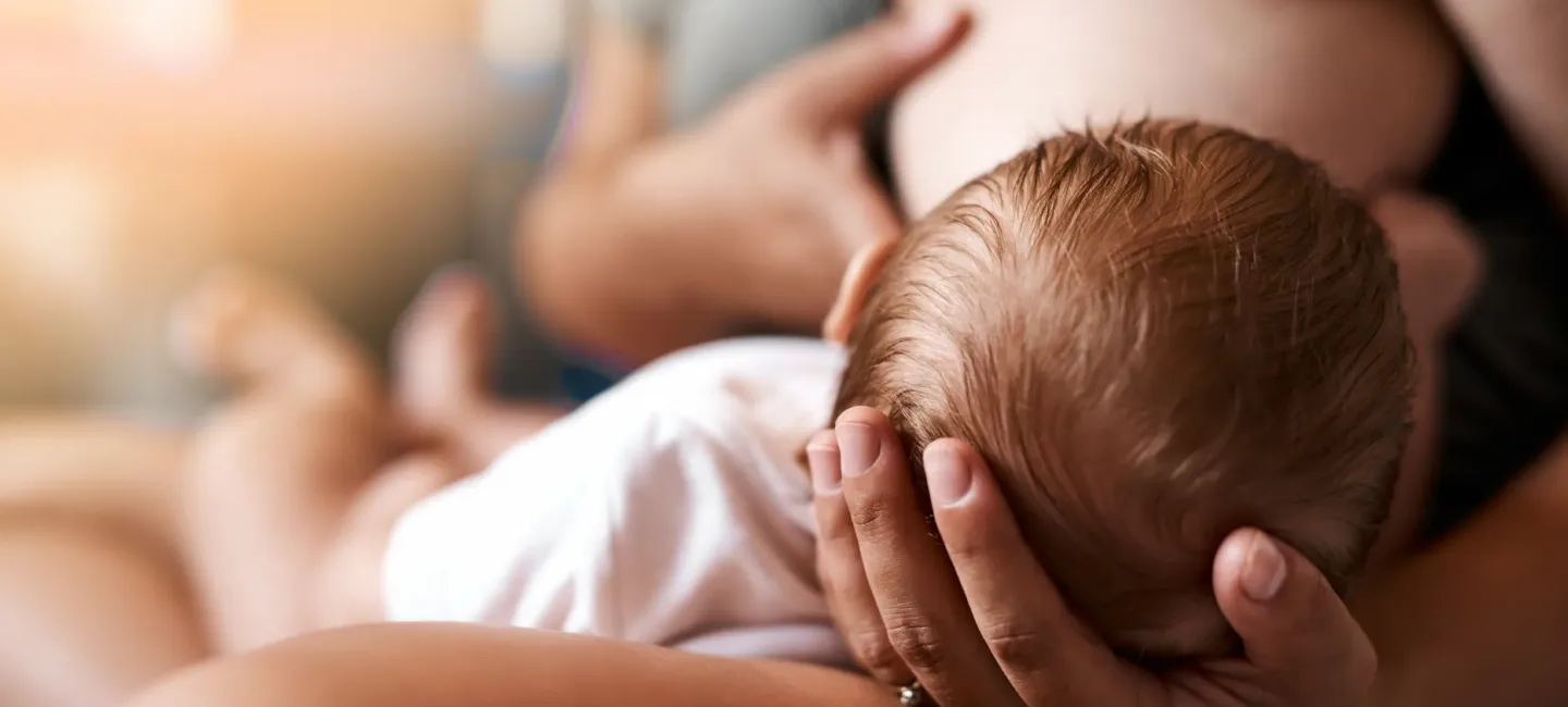 Canal lactifère bloqué : causes et solutions may app santé