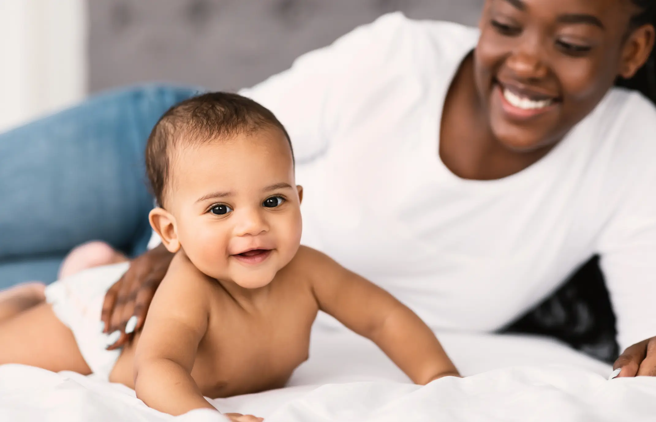 Bébé fait des “bruits de cochon” : causes et solutions may app santé