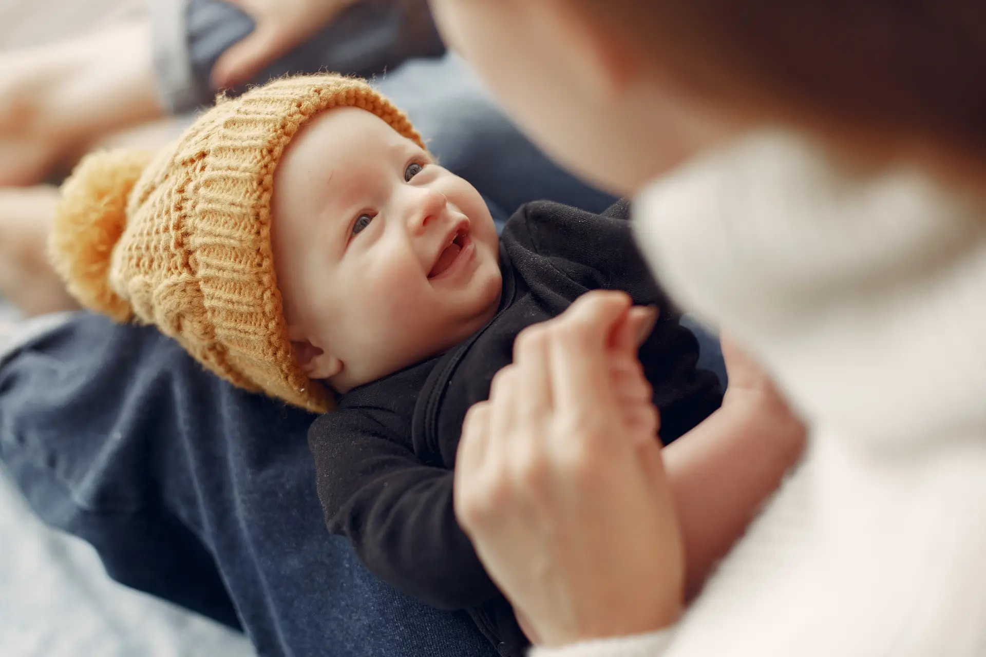 Prénom pour un bébé arc-en-ciel : les 15 plus beaux may app santé